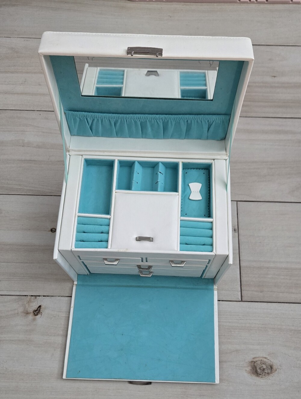🦉White JEWELRY BOX